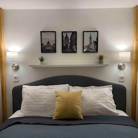 R172 Elitehost Raday Studio Apartment 布达佩斯 外观 照片