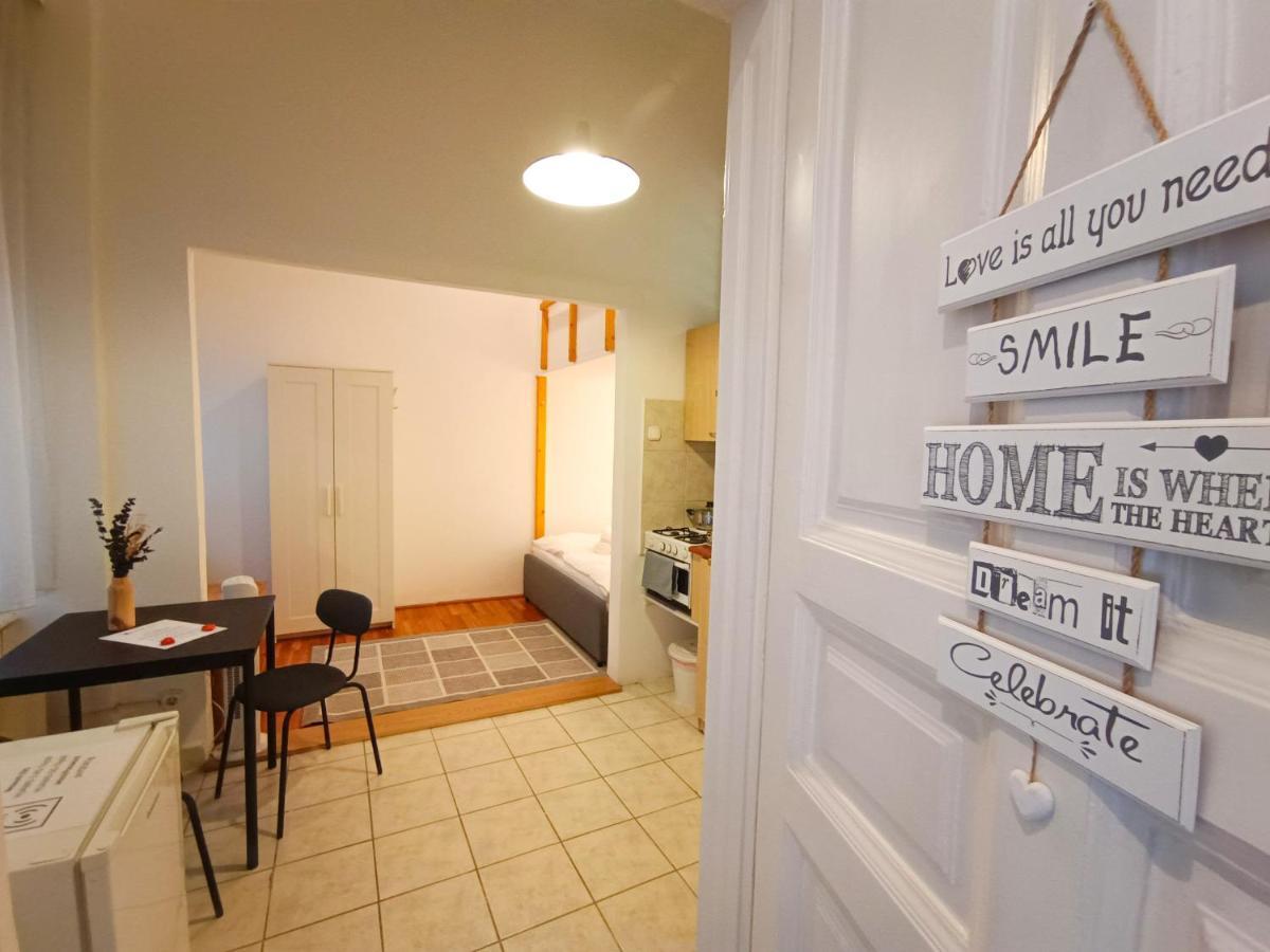 R172 Elitehost Raday Studio Apartment 布达佩斯 外观 照片